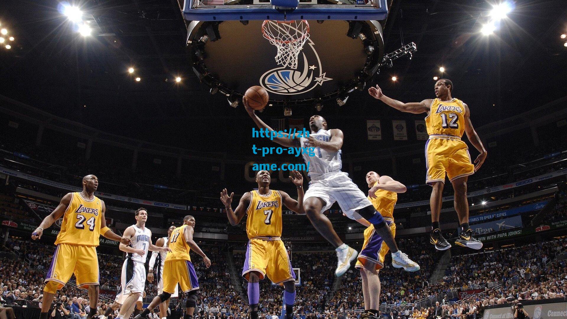 13分钟轰15分！香农三世暴走燃爆主场，爱德华兹盛赞，他带着复仇的火焰在战斗