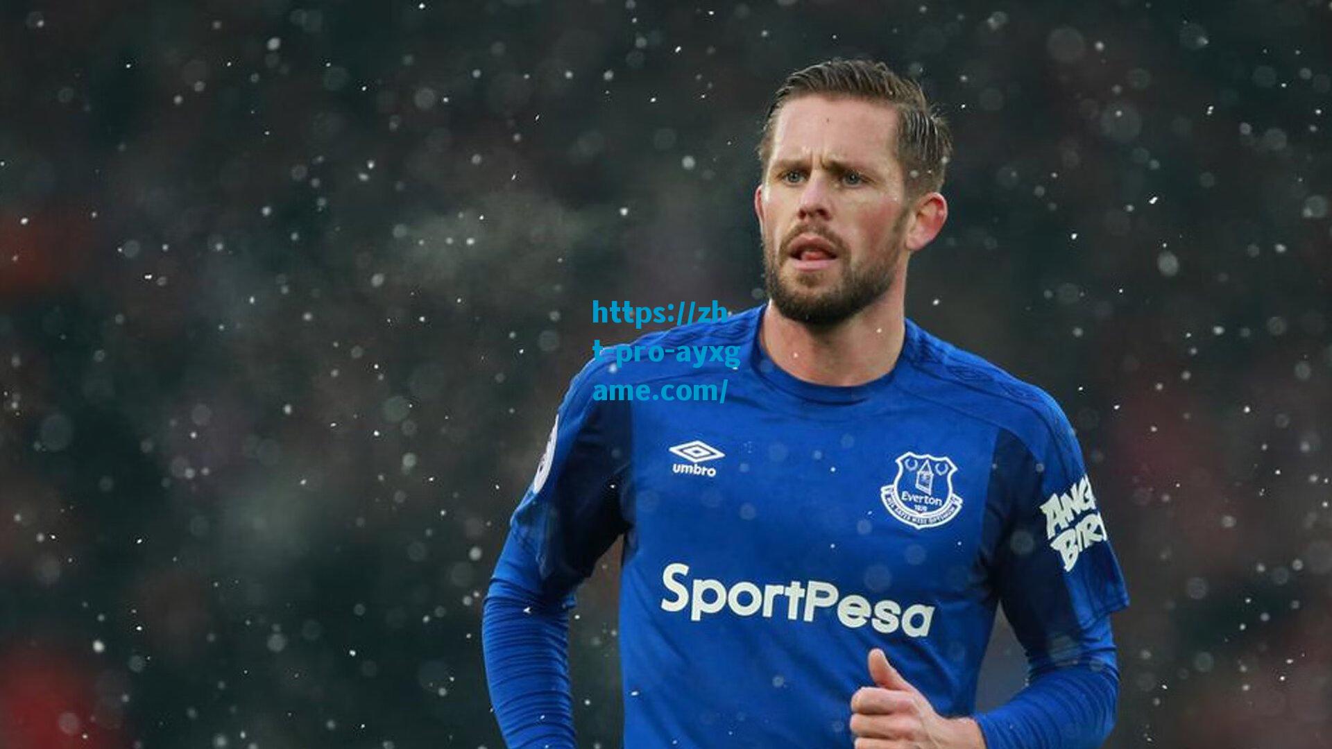 绿茵场外的温暖守望，揭秘马特乌斯·库尼亚与年长爱妻7年相伴的励志故事